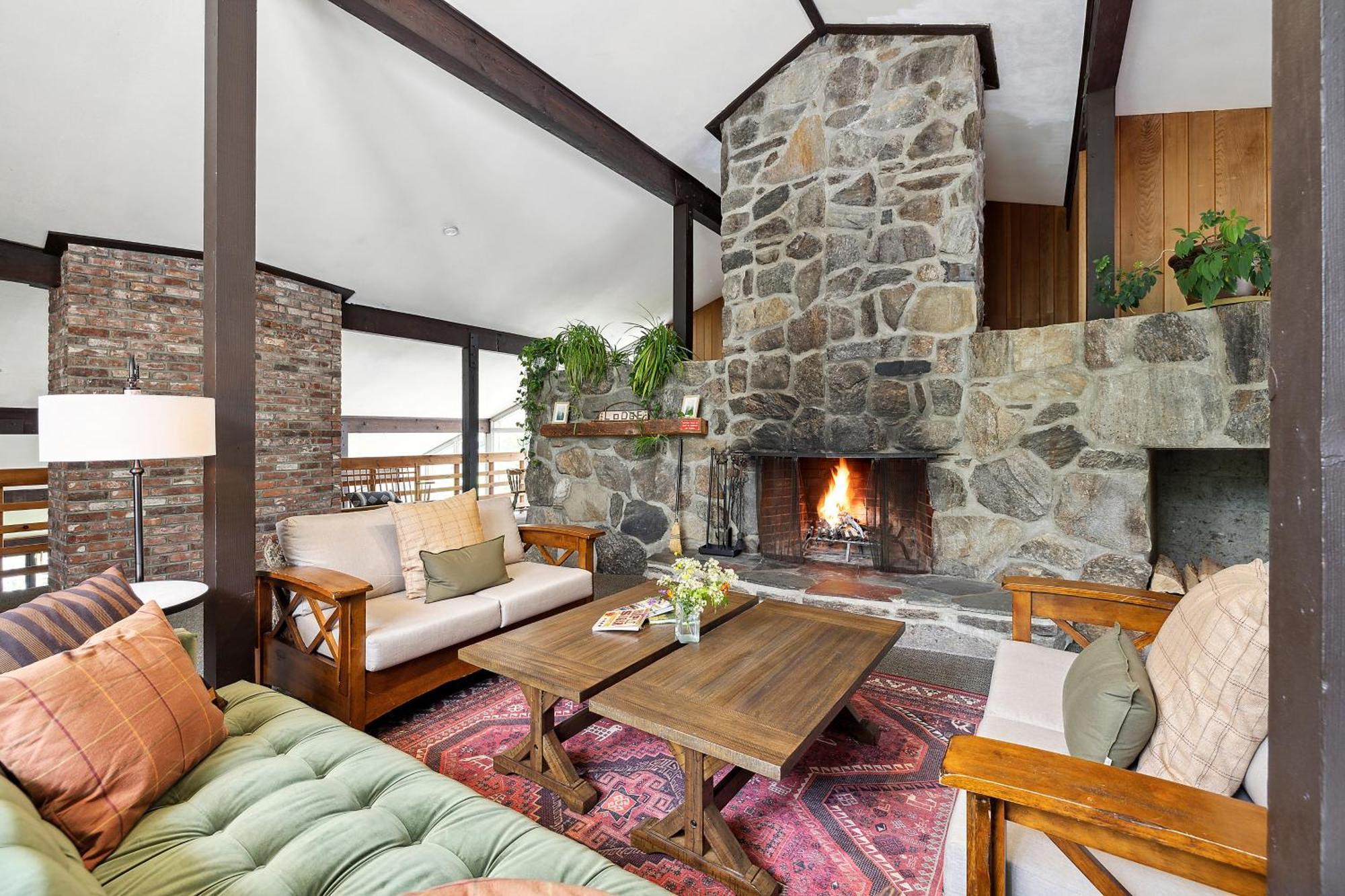 Mountaineer Inn West Dover Exteriér fotografie